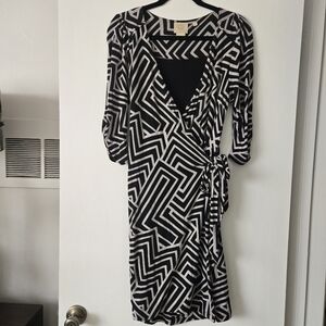 NWOT Anthropologie Black and White Zig Zag Geometric Wrap Dress